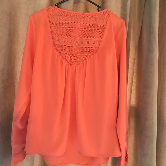 Market & Sprue Blouse - Picture 3 of 3